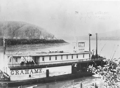 6.-SS_Grahame_at_Fort_McMurray_in_1899-1.jpg